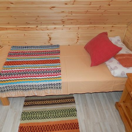 Ala-Laugu Holiday Home Leisi Eksteriør billede