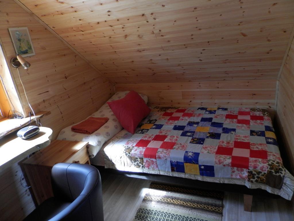 Ala-Laugu Holiday Home Leisi Eksteriør billede