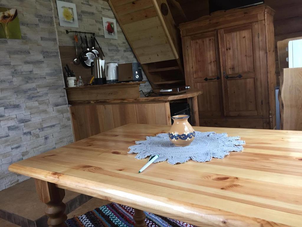Ala-Laugu Holiday Home Leisi Eksteriør billede