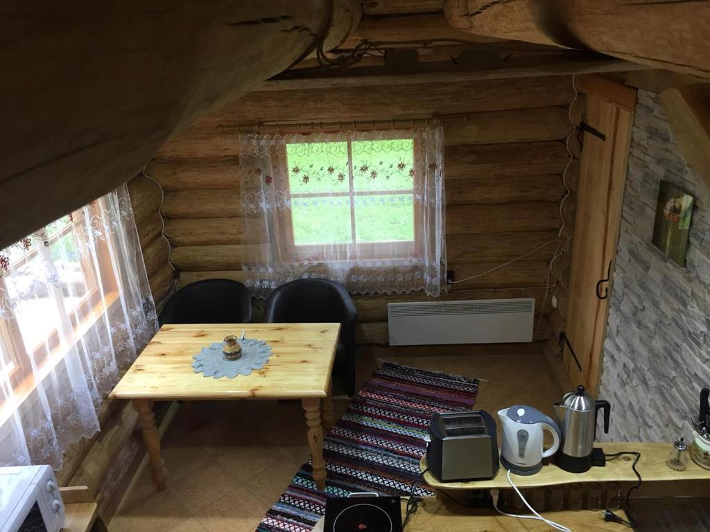 Ala-Laugu Holiday Home Leisi Eksteriør billede